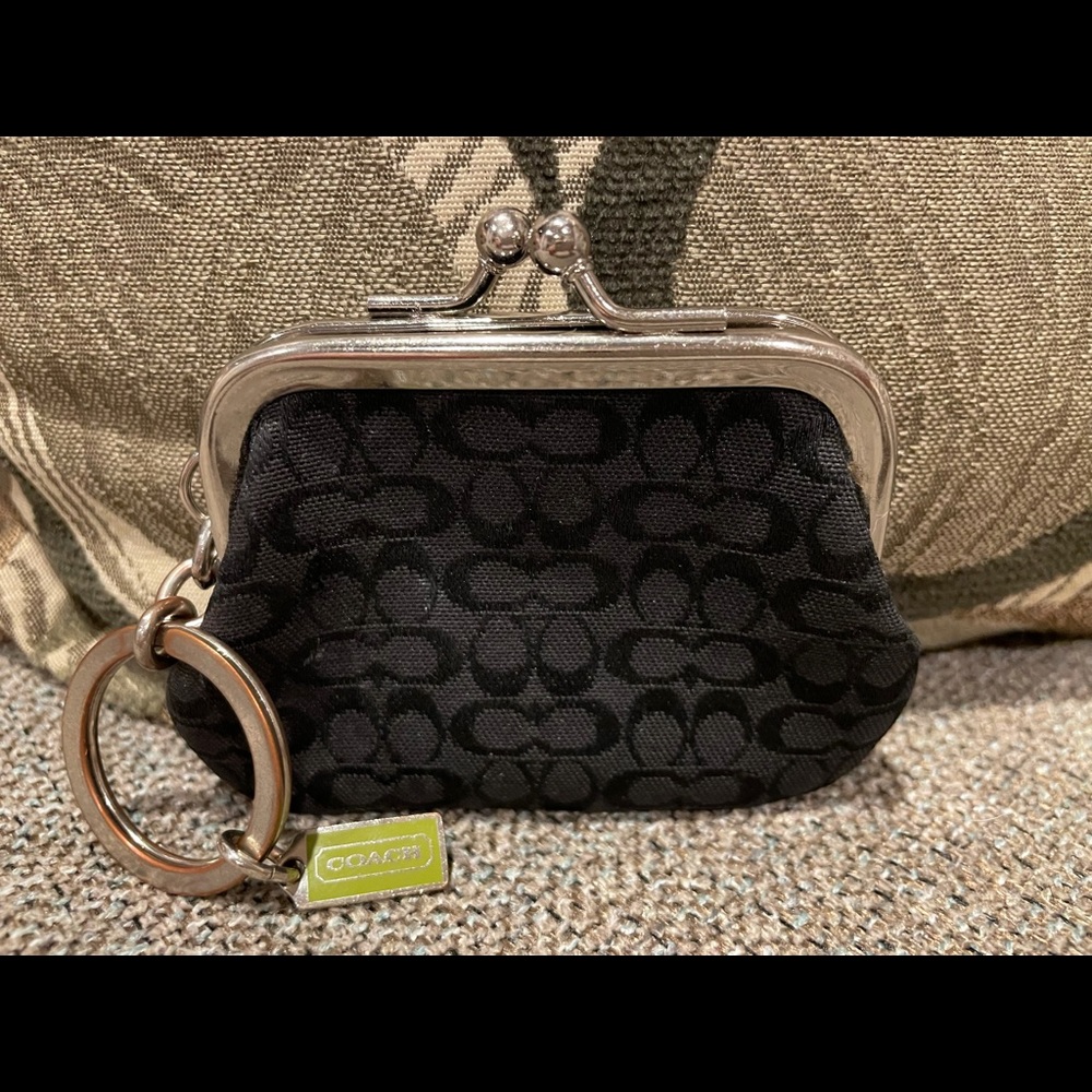 Coach Keychain Kiss-lock Coin Purse